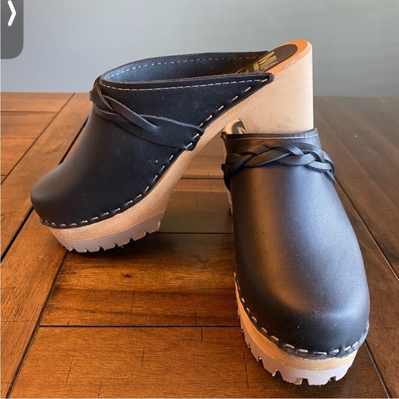 MIA leather platform slip on clog, New in box - Picture 6 of 6